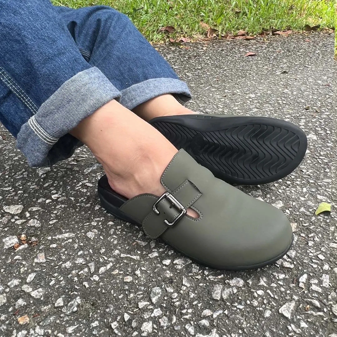 [20% off at cart][Unisex] Closed Toe Buckle Clog Sandals