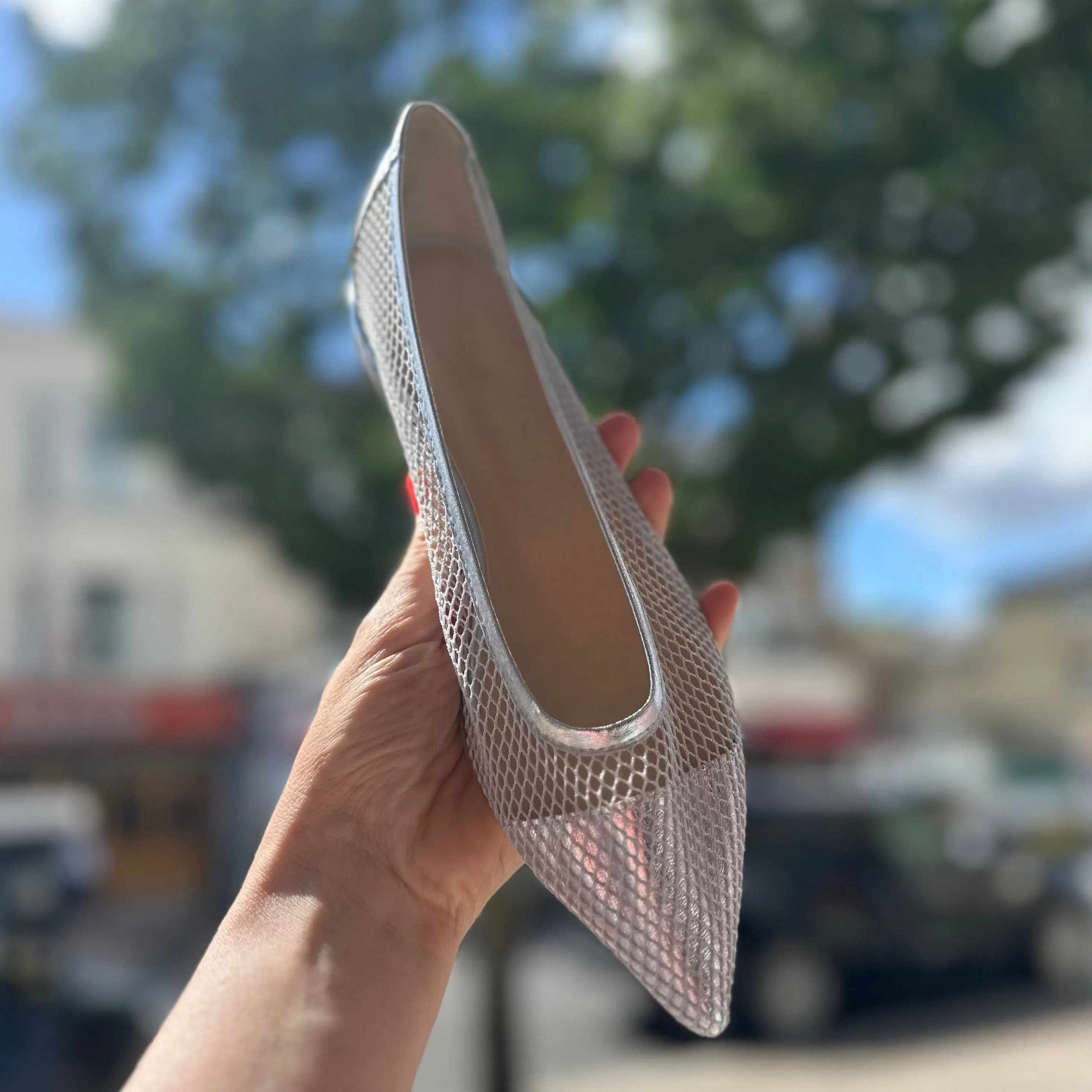 Doris silver flats