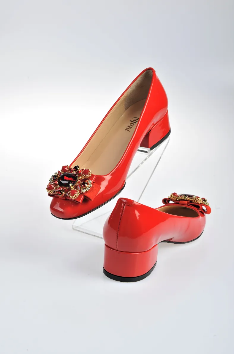 Patent Leather Shoe With Jewel Medallion